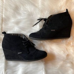 Black booties!